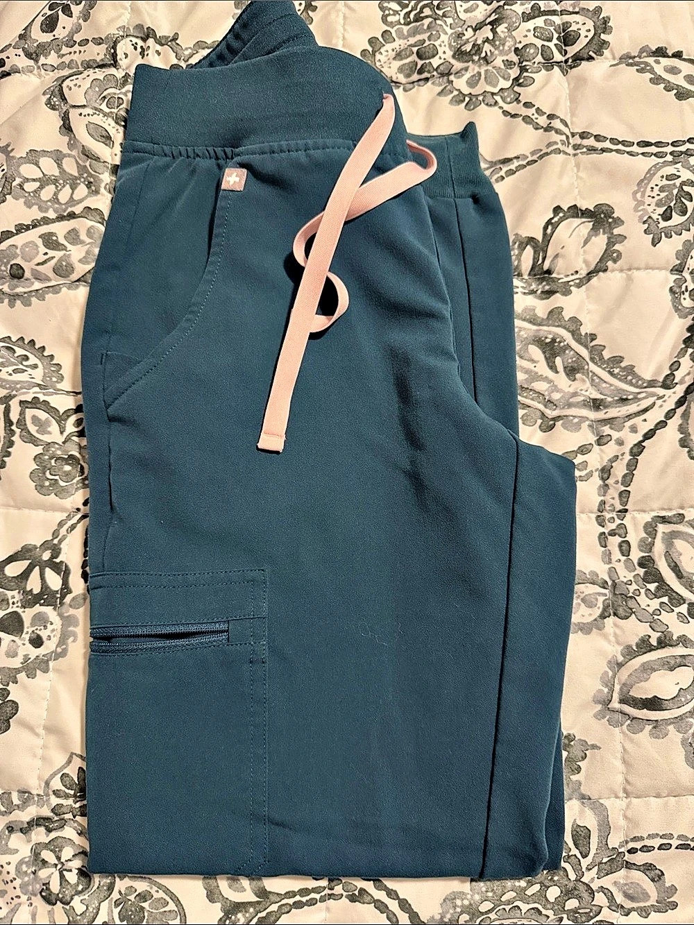 FIGS Zamora Jogger Scrub Pant in Blue